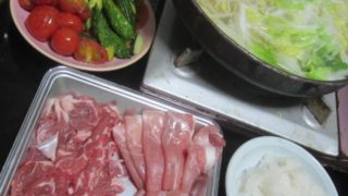 IMG 0017 1 320x180 - 白菜ともやしを大量に投入した鍋で肉しゃぶしゃぶ
