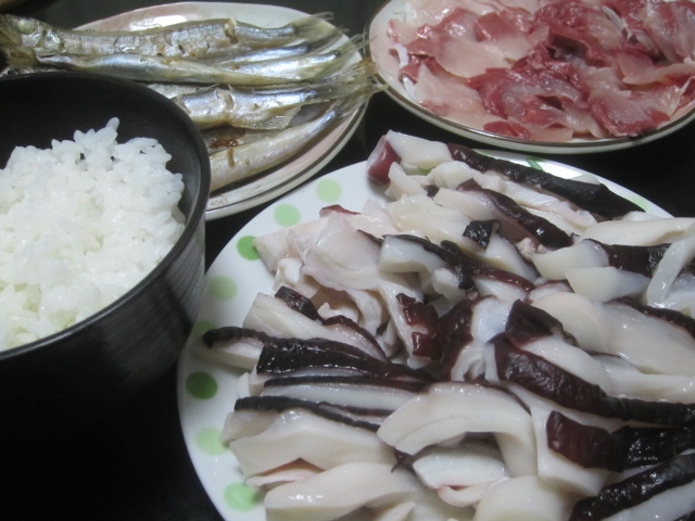 IMG 0065 - タコ頭1個とシシャモとブリのお刺身な魚オンリー晩飯