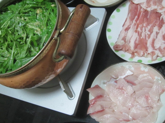 IMG 0396 - 水菜いっぱいの牡蠣鍋で豚しゃぶしたりブリしゃぶしたり