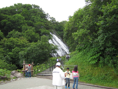 12f8f1ed s - 北海道観光　～知床半島 / オシンコシンの滝～