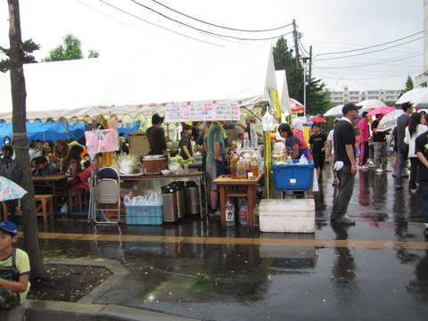 f6e2eeaf s - 札幌イベント参加　～2012白石神社祭 / 超大雨～